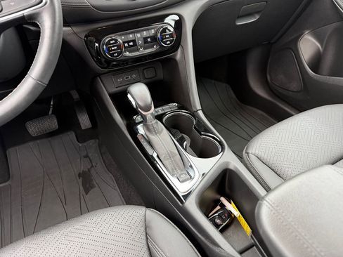 Used 2023 Buick Encore GX Essence w/ Experience Buick Package image 25