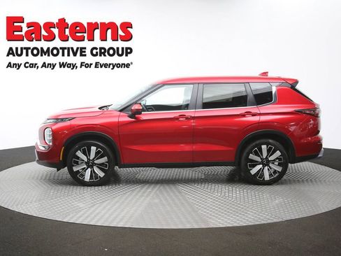 Used 2025 Mitsubishi Outlander SE FWD image 59