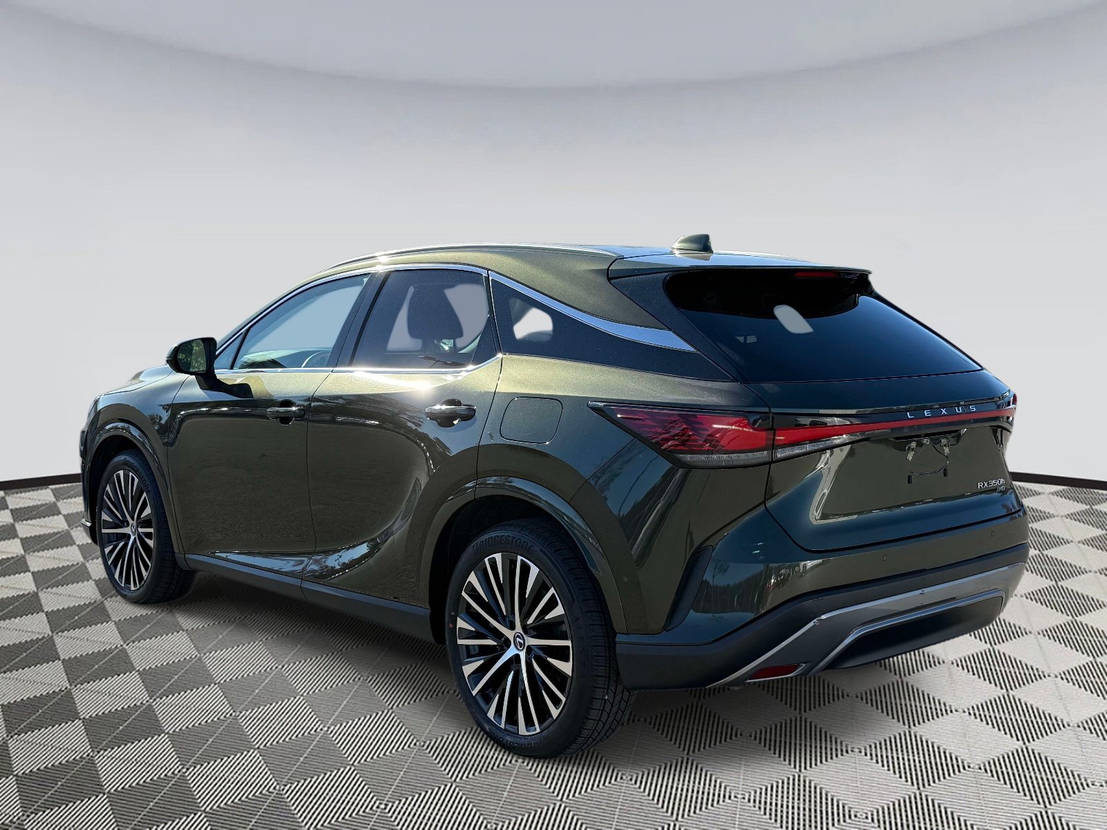 Used 2025 Lexus RX 350 w/ Convenience Package AWD/4WD image 4