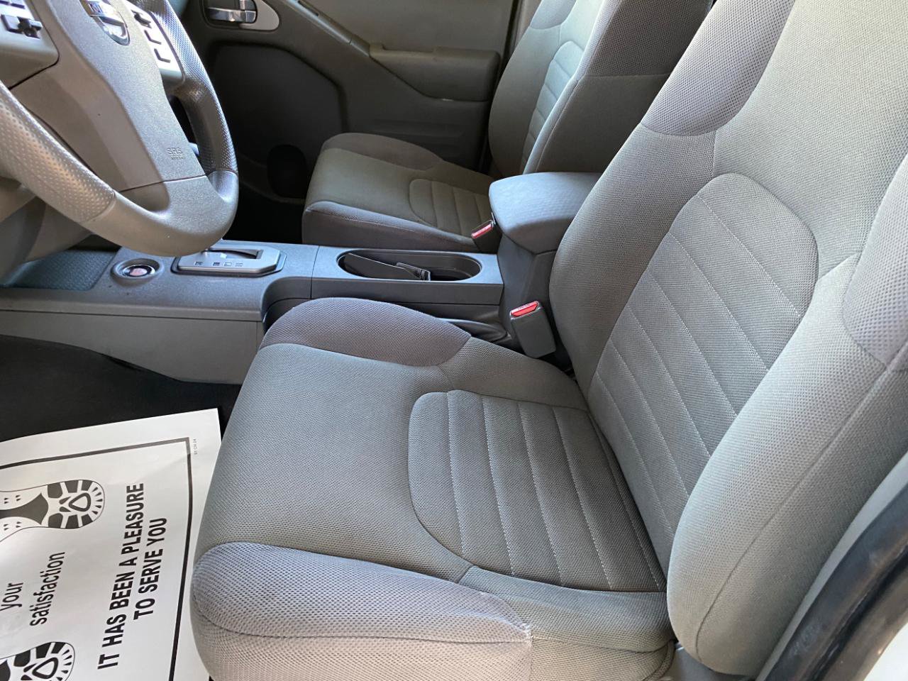 Used 2020 Nissan Frontier S RWD image 13
