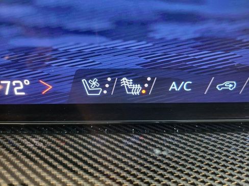 Used 2026 Chevrolet Traverse High Country w/ LPO, Floor Liner Package image 10