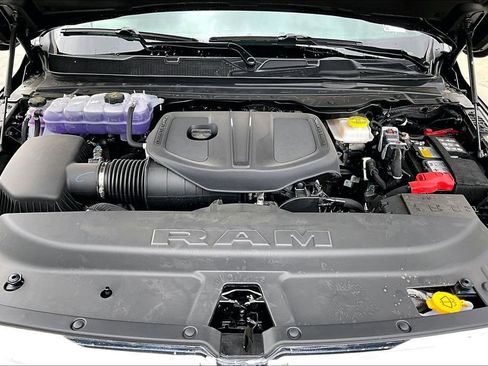 New 2026 RAM 1500 4x4 Crew Cab image 31