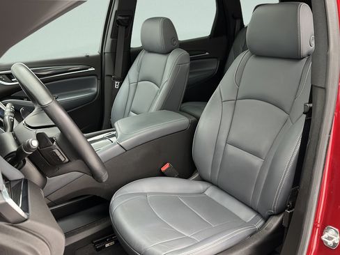 Used 2023 Buick Enclave Essence w/ Experience Buick Package AWD/4WD image 15