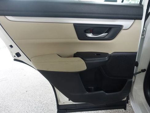 Used 2017 Honda CR-V LX image 18