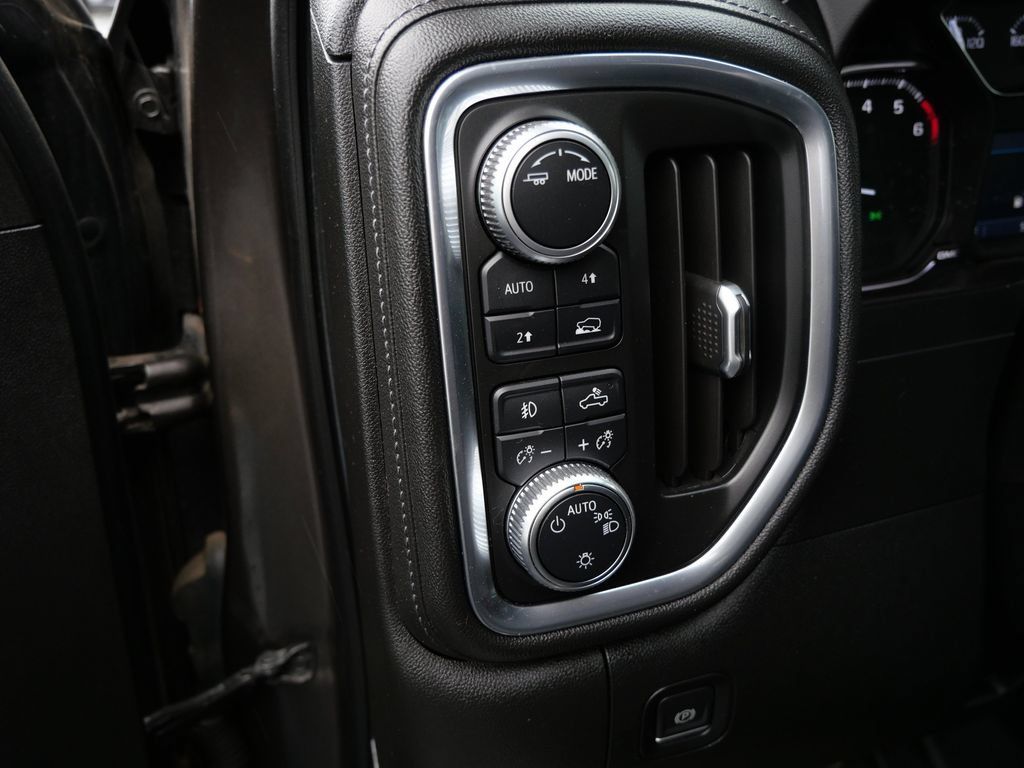 Used 2020 GMC Sierra 1500 Elevation AWD/4WD image 12