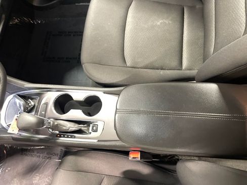 Used 2023 Chevrolet Malibu LT image 15