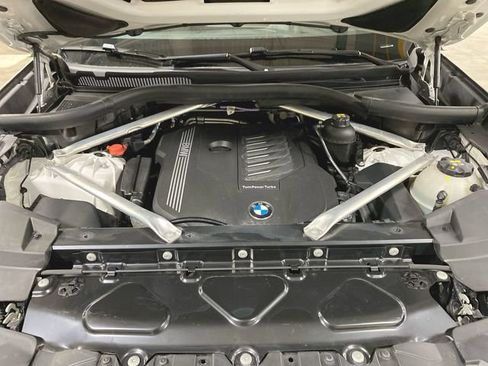 Used 2023 BMW X5 xDrive40i w/ Premium Package AWD/4WD image 30