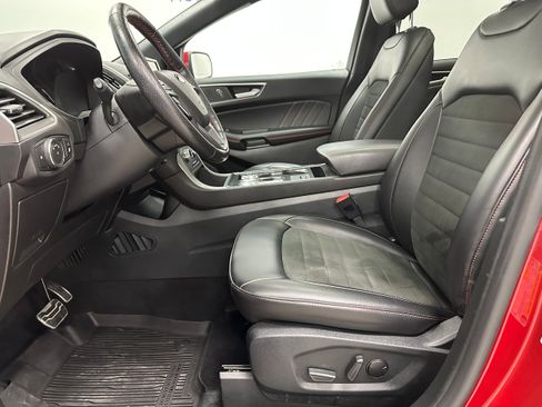 Used 2022 Ford Edge ST-Line image 11