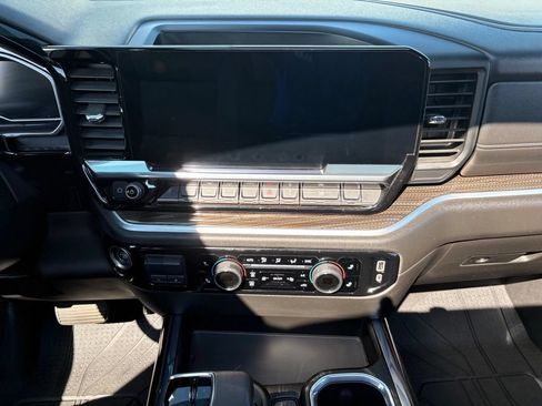 Used 2022 Chevrolet Silverado 1500 RST w/ Convenience Package II AWD/4WD image 26