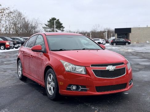 Used 2013 Chevrolet Cruze LT w/ All-Star Edition image 2