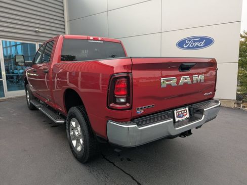 Used 2026 RAM 2500 Big Horn AWD/4WD image 3