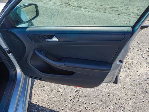 Used 2015 Volkswagen Jetta S FWD image 28