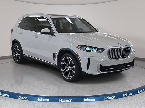 Certified 2024 BMW X5 sDrive40i w/ Premium Package RWD image 3