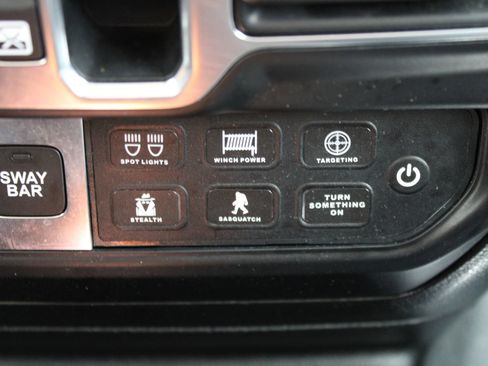 Used 2020 Jeep Wrangler Unlimited Rubicon AWD/4WD image 38