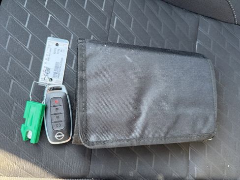 Used 2024 Nissan Kicks SV image 19