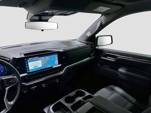 Certified 2025 Chevrolet Silverado 1500 LT RWD image 24