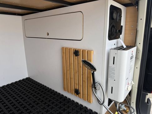 Used 2023 Mercedes-Benz Sprinter 2500 image 24