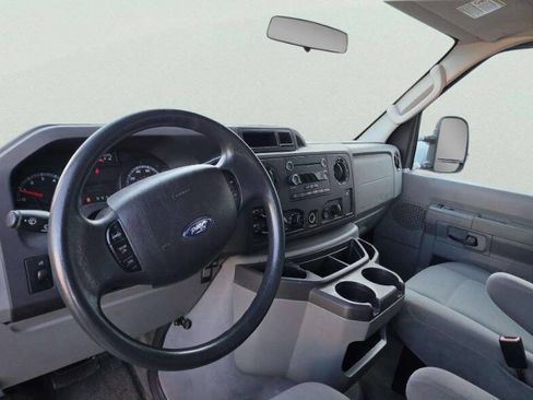 Used 2011 Ford E-350 and Econoline 350 XLT RWD image 9