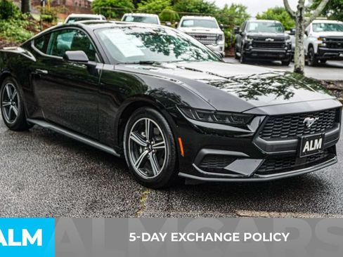 Used 2025 Ford Mustang Premium RWD image 3