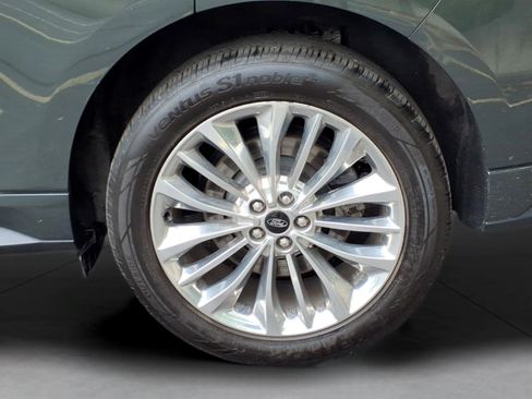 Used 2024 Ford Edge Titanium w/ Titanium Elite Package AWD/4WD image 7