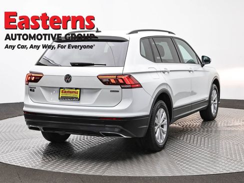Used 2020 Volkswagen Tiguan S image 5