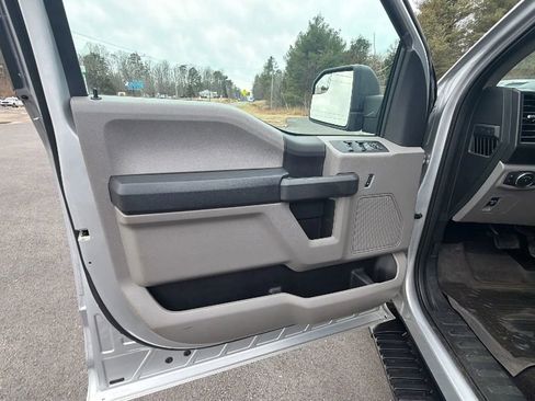 Used 2017 Ford F150 XL w/ Equipment Group 101A Mid image 14