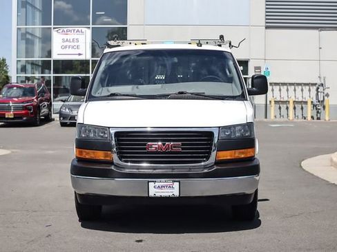 Used 2022 GMC Savana 2500 w/ Chrome Appearance Package RWD image 7