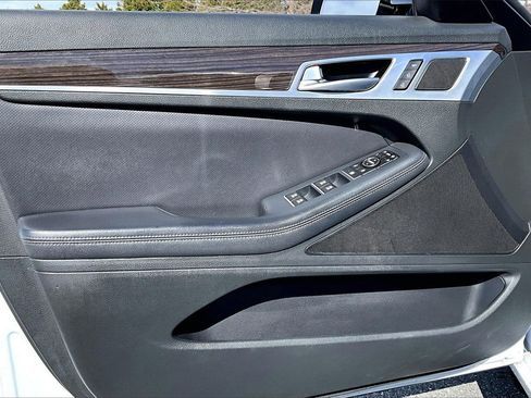 Used 2017 Genesis G80 3.8 image 26