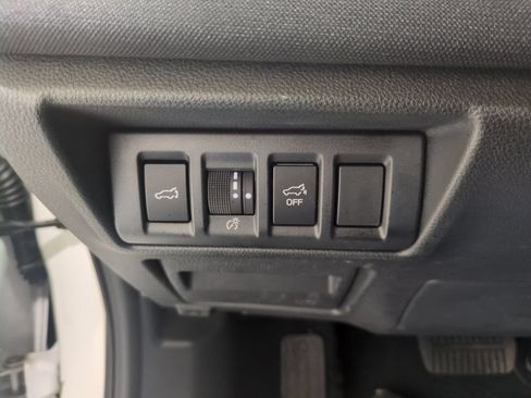 Used 2024 Subaru Outback Premium AWD/4WD image 19