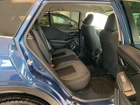Used 2022 Subaru Outback Premium image 17
