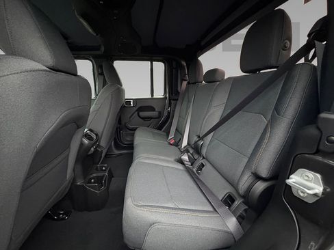 New 2026 Jeep Gladiator Sport image 5