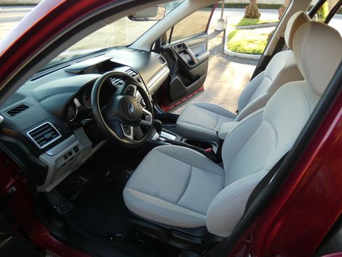 Used 2018 Subaru Forester 2.5i w/ Alloy Wheel Package image 54