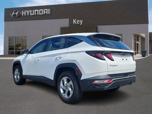 Used 2023 Hyundai Tucson SE AWD/4WD image 5