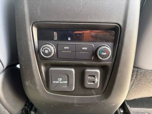 Used 2024 Buick Enclave Essence w/ Experience Buick Package AWD/4WD image 21