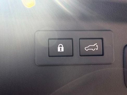 Used 2026 Subaru Outback Limited AWD/4WD image 14