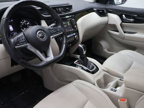 Used 2022 Nissan Rogue Sport SL w/ Premium Package AWD/4WD image 18
