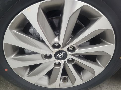 Used 2017 Hyundai Sonata Sport w/ Value Edition Package 02 FWD image 31