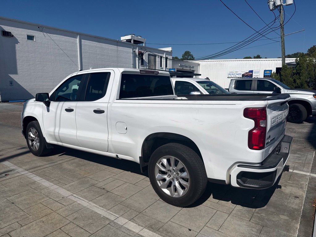 Used 2019 Chevrolet Silverado 1500 Custom w/ Custom Value Package RWD image 3