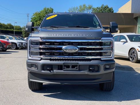 Used 2023 Ford F250 Lariat w/ Sport Appearance Package AWD/4WD image 2
