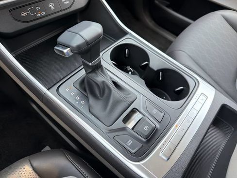 New 2026 Kia Carnival FWD image 15