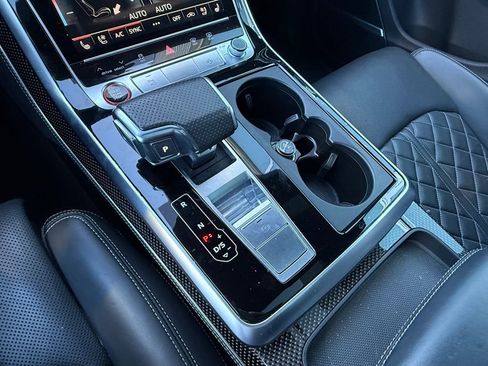 Used 2022 Audi SQ8 Prestige w/ Prestige Package image 40