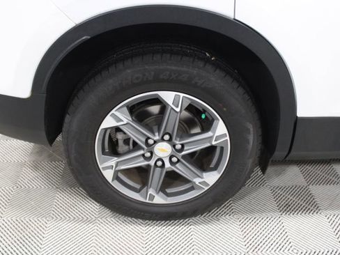 Used 2023 Chevrolet Blazer LT image 41