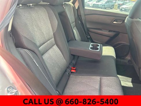 Used 2024 Nissan Rogue SV AWD/4WD image 8
