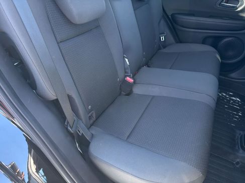 Used 2022 Honda HR-V LX image 21