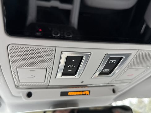 New 2025 Land Rover Defender 110 S image 14