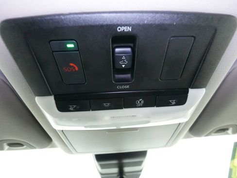 Used 2024 Nissan Altima 2.5 SL AWD/4WD image 38