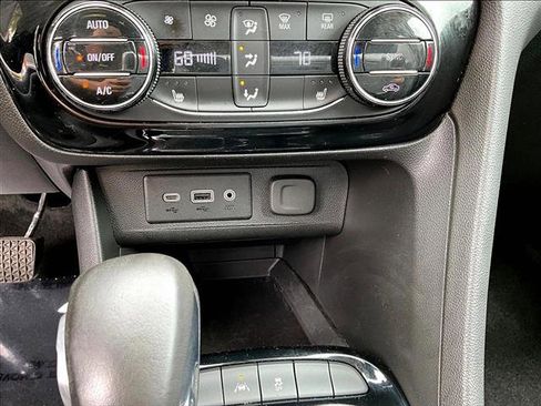 Used 2021 Buick Encore GX Essence w/ Sport Touring Package image 23