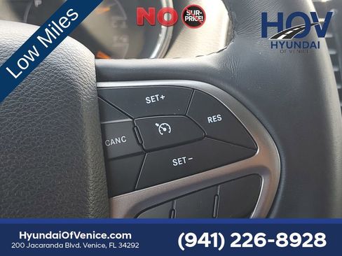 Used 2019 Jeep Grand Cherokee Laredo w/ Laredo X Package RWD image 26