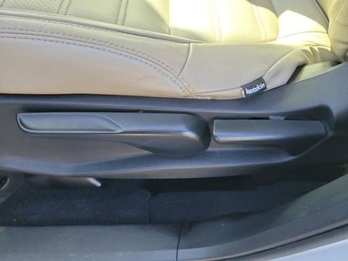 Used 2020 Honda CR-V LX image 16