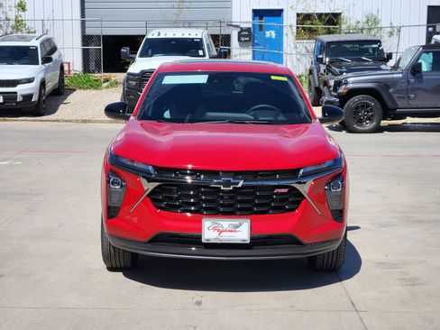New 2026 Chevrolet Trax RS w/ Sunroof Package FWD image 6